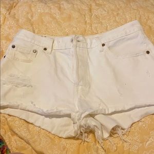 Levi 501 white jean shorts